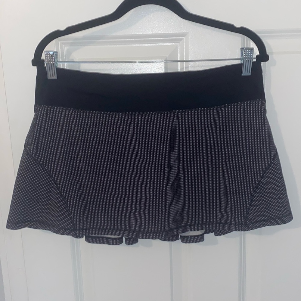 lululemon mini skirt